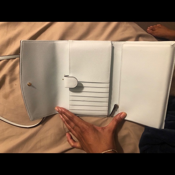 COPY - Kate Spade Cross Body Bag - Picture 3 of 4